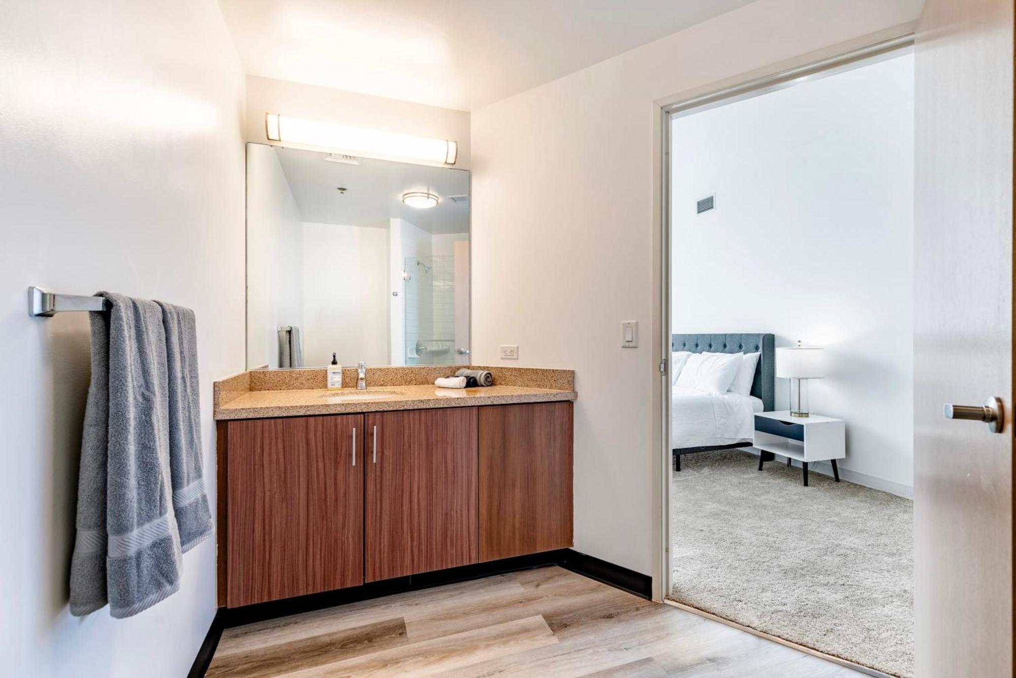 Apartamento 2br Luxury Highrise Retreat Vt Los Angeles